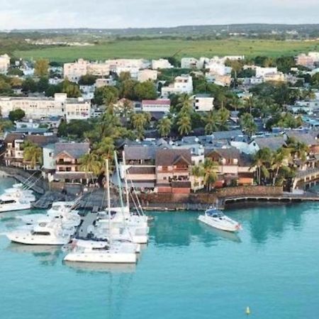 Sunset Boulevard, Grand Baie Esterno foto